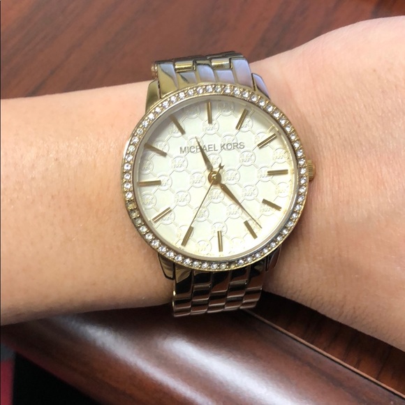 Michael Kors Accessories - Michael Kors diamond studded gold watch